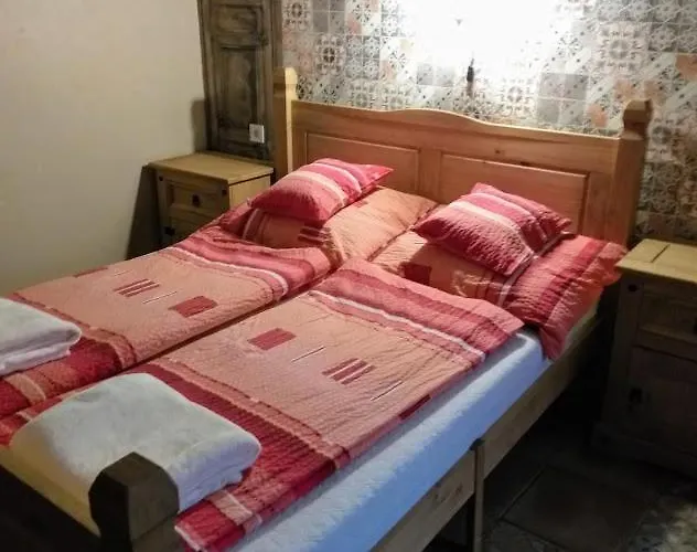 Hacienda מלון דירות אגר